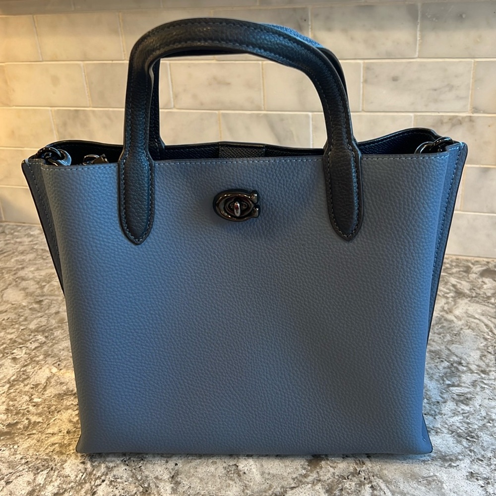 Coach Willow Tote Bag 24 Pebble Leather